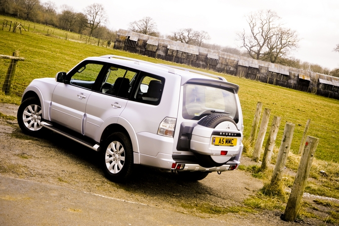 Mitsubishi Shogun 4 Mitsubishi Shogun 4