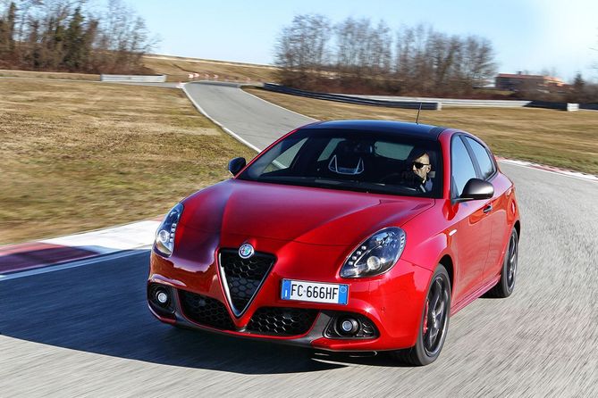 Alfa Romeo Giulietta 1.6 JTDM-2 Super Alfa Romeo Giulietta 1.6 JTDM-2 Super