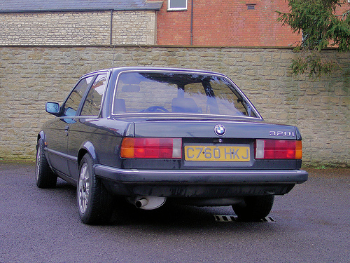 BMW 320i BMW 320i