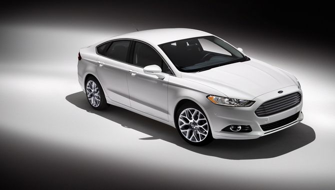 Ford Fusion 1.6 EcoBoost I-4 SE AT Ford Fusion 1.6 EcoBoost I-4 SE AT
