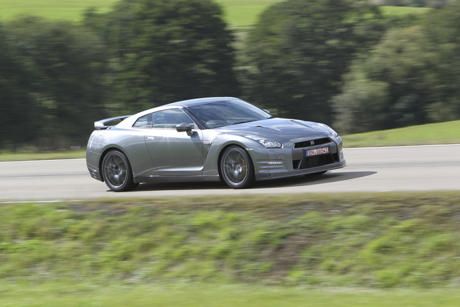 Nissan GT-R (R35) Premium Edition Nissan GT-R (R35) Premium Edition