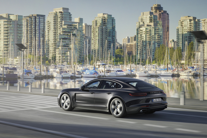 Porsche Panamera 4 Porsche Panamera 4
