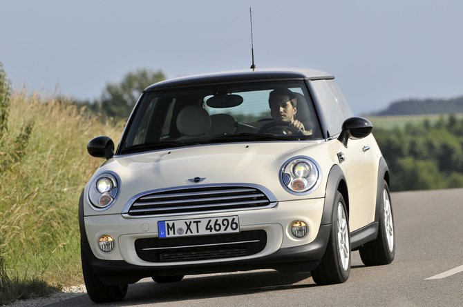 MINI (BMW) Cooper D MINI (BMW) Cooper D