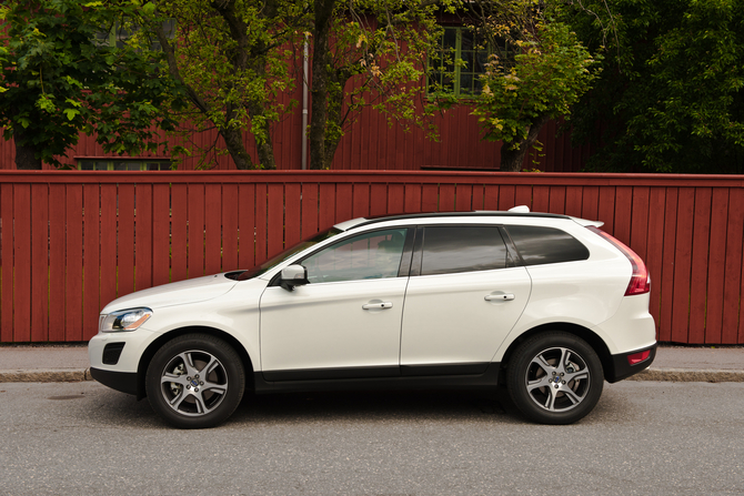 Volvo XC60 D3 DRIVe Start/Stop AWD Volvo XC60 D3 DRIVe Start/Stop AWD