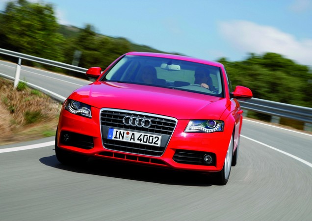 Audi A4 2.0 TDI 143 S line Audi A4 2.0 TDI 143 S line
