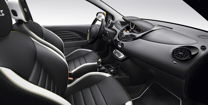 Renault Twingo RS recebe nova frente e consumo mais baixo Renault Twingo RS recebe nova frente e consumo mais baixo