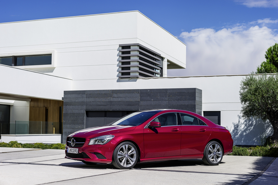 2013 Mercedes benz cla 180 cena