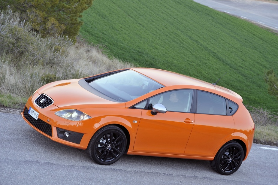 Seat Leon 2 0 Tdi Cr Dpf Fr Dsg 1 Photo And 63 Specs Autoviva Com