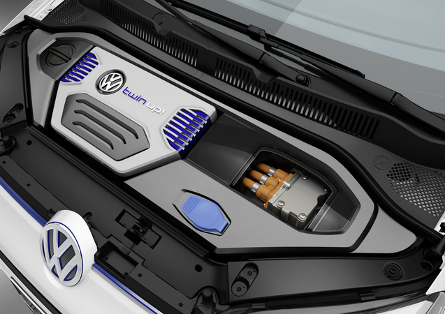 Fuel cells are still too expensive to sell to the public Fuel cells are still too expensive to sell to the public