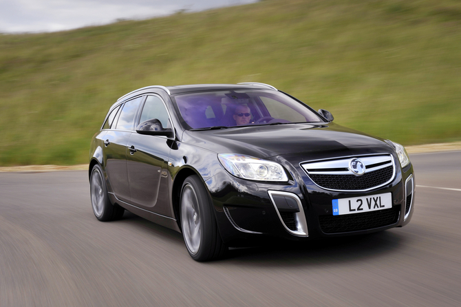Vauxhall Insignia Sports Tourer 2.8T V6 4x4 VXR (Auto) Vauxhall Insignia Sports Tourer 2.8T V6 4x4 VXR (Auto)