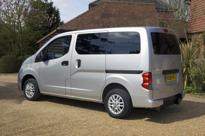 Nissan nv200 combi usato #5