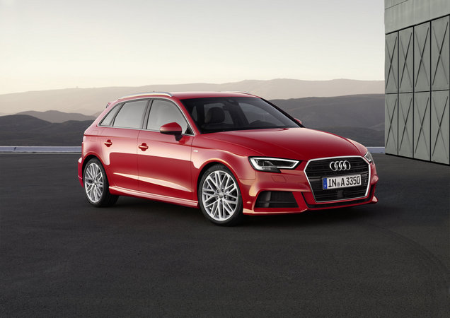 Audi A3 Sportback 1.6 TDI S tronic Audi A3 Sportback 1.6 TDI S tronic