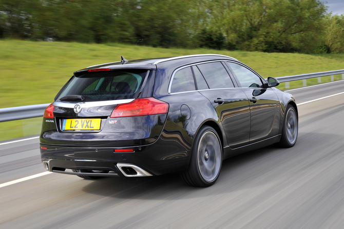 Vauxhall Insignia Sports Tourer 2.8T V6 4x4 VXR (Auto) Vauxhall Insignia Sports Tourer 2.8T V6 4x4 VXR (Auto)