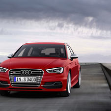 Audi S3 Sportback avec une transmission intégrale permanente quattro et une nouvel embrayage multidisque