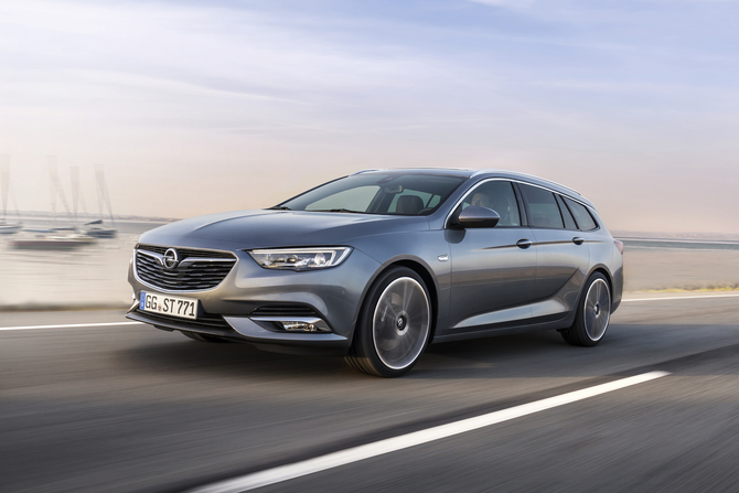 Opel Insignia Sports Tourer 1.5 Turbo Innovation Opel Insignia Sports Tourer 1.5 Turbo Innovation