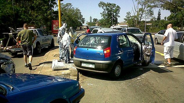 Funniest accident scene ever! Funniest accident scene ever!