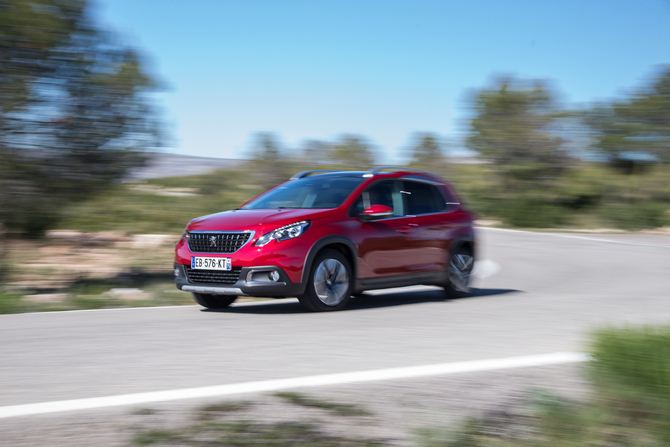 Peugeot 2008 Active 1.6 BlueHDi Peugeot 2008 Active 1.6 BlueHDi