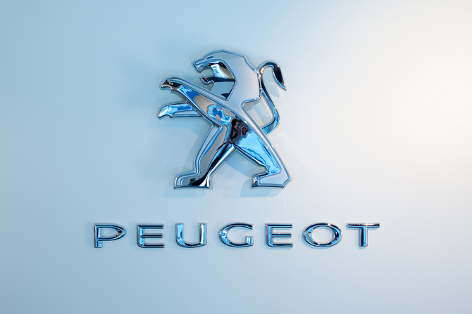 A empresa ainda é parcialmente controlada pela família Peugeot A empresa ainda é parcialmente controlada pela família Peugeot