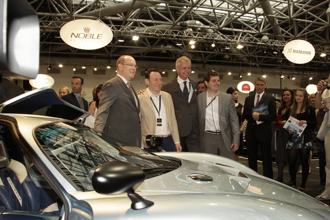 Prince Alberto II unveiled the car Prince Alberto II unveiled the car