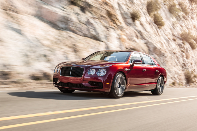 Bentley Flying Spur V8 S has an average consumption of 10.9l/100km and 254g/km of CO2 emissions Bentley Flying Spur V8 S has an average consumption of 10.9l/100km and 254g/km of CO2 emissions