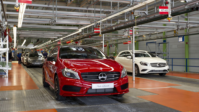 Mercedes compact cars are so popular that Mercedes is adding another shift Mercedes compact cars are so popular that Mercedes is adding another shift