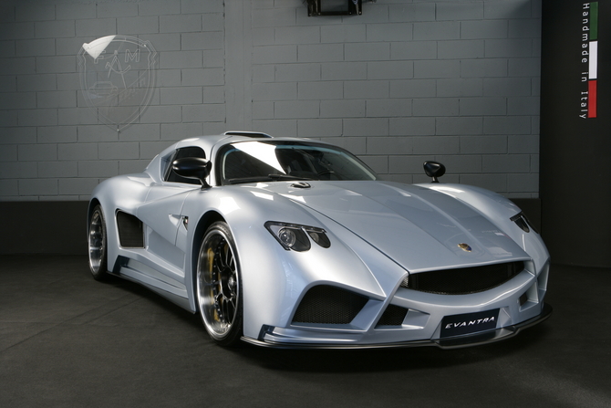 Potência vem de um motor 7.0 V8 Potência vem de um motor 7.0 V8