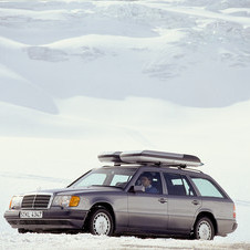 Mercedes-Benz 200 TD AT Mercedes-Benz 200 TD AT