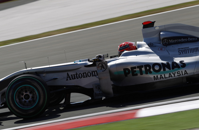 Stewart and Ecclestone think Schumacher will stop Stewart and Ecclestone think Schumacher will stop