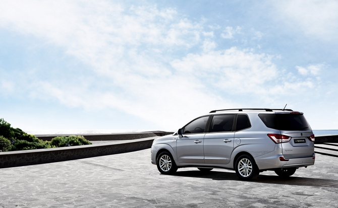 The new Rodius Turismo combines an MPV and SUV The new Rodius Turismo combines an MPV and SUV