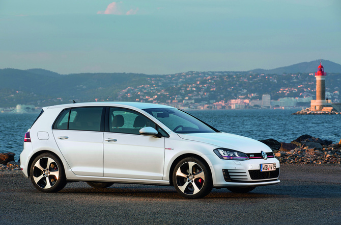 Volkswagen Golf 2.0 TSI GTI Performance DSG Volkswagen Golf 2.0 TSI GTI Performance DSG