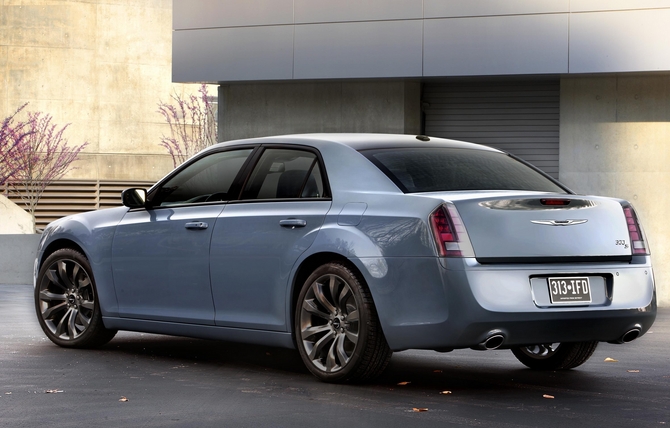 It also gets new Gunmetal Gray 19in and 20in wheels It also gets new Gunmetal Gray 19in and 20in wheels