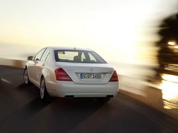 Mercedes-Benz S 400 BlueHybrid Automatic L Mercedes-Benz S 400 BlueHybrid Automatic L