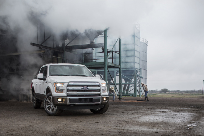 Ford F-150 5.0 King Ranch AWD Ford F-150 5.0 King Ranch AWD