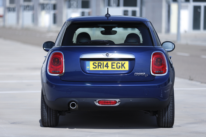 MINI (BMW) Cooper D MINI (BMW) Cooper D
