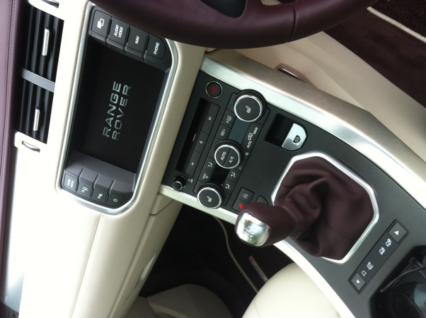 Land Rover Evoque 2.0 Si4 Prestige Automatic Land Rover Evoque 2.0 Si4 Prestige Automatic