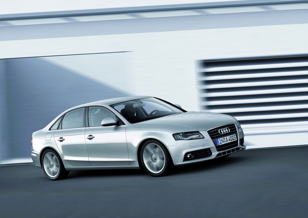 Audi A4 2.0 TFSI Quattro Dynamik Audi A4 2.0 TFSI Quattro Dynamik