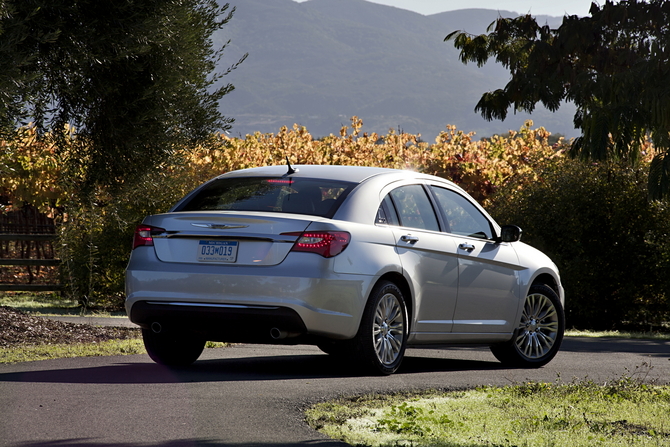 Chrysler 200 Limited Chrysler 200 Limited