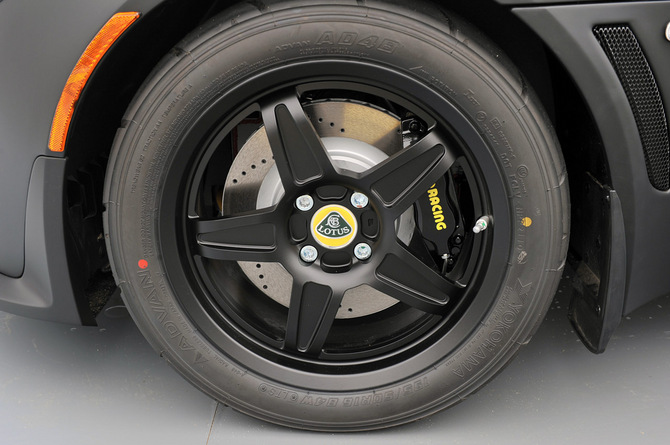 Lotus Exige Matte Black Final Edition makes stealthy debut Lotus Exige Matte Black Final Edition makes stealthy debut