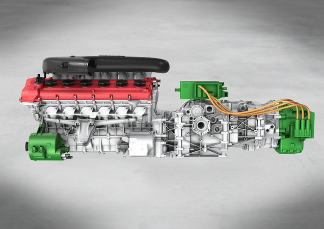 O V12 HY-KERS utiliza dois motores - um para dar potência e outro para as funções auxiliares do motor O V12 HY-KERS utiliza dois motores - um para dar potência e outro para as funções auxiliares do motor
