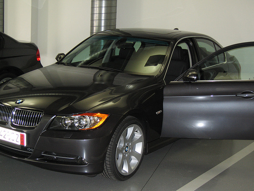 BMW 330i Automatic BMW 330i Automatic
