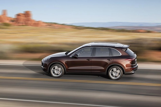 The diesel versions of the Cayenne combine sportiness with efficiency The diesel versions of the Cayenne combine sportiness with efficiency
