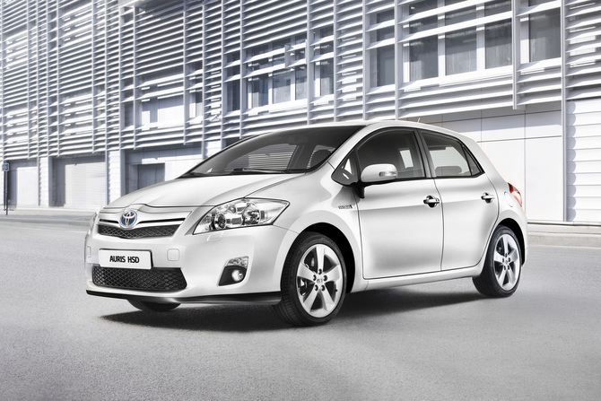 Toyota Auris 1.8 VVT-i HSD Toyota Auris 1.8 VVT-i HSD
