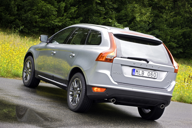 Volvo XC60 T6 Momentum Geartronic Volvo XC60 T6 Momentum Geartronic