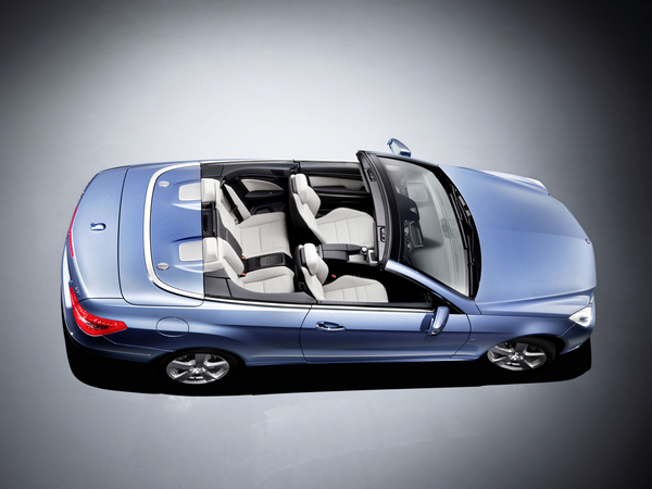 Mercedes-Benz E 220 CDI BlueEfficiency Cabriolet Avangarde Mercedes-Benz E 220 CDI BlueEfficiency Cabriolet Avangarde