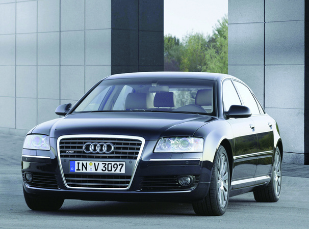 Audi A8 3.0 TDI V6 quattro Longo FPD Audi A8 3.0 TDI V6 quattro Longo FPD
