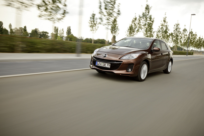 Mazda 3 Getting Facelift for 2012 Mazda 3 Getting Facelift for 2012