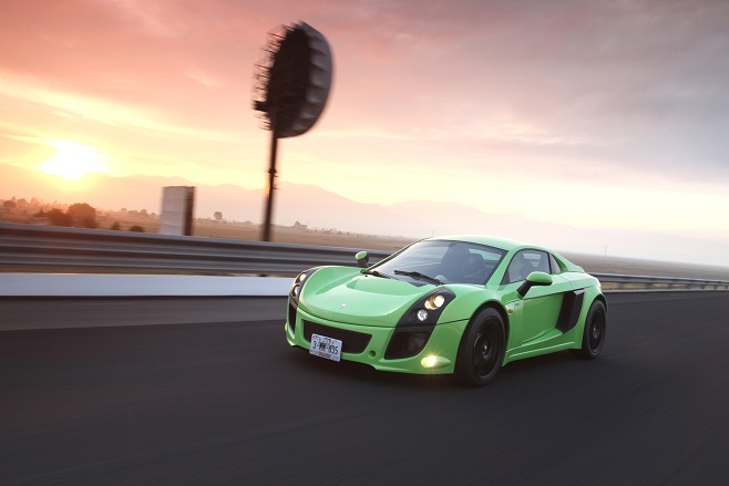 The MXT-R uses a Ford 2.0-liter Ecoboost engine with 285hp The MXT-R uses a Ford 2.0-liter Ecoboost engine with 285hp