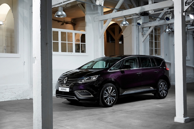 Renault Espace Energy dCi Twin Turbo EDC Initiale Paris Renault Espace Energy dCi Twin Turbo EDC Initiale Paris