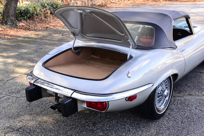 Jaguar E-Type V12 Jaguar E-Type V12