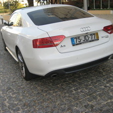 Audi S5 Sportback 3.0 FSI S tronic quattro Audi S5 Sportback 3.0 FSI S tronic quattro